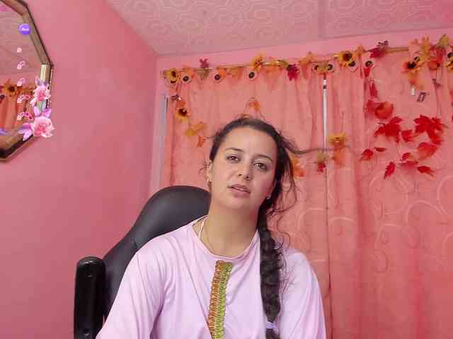 BadraSaadi webcam