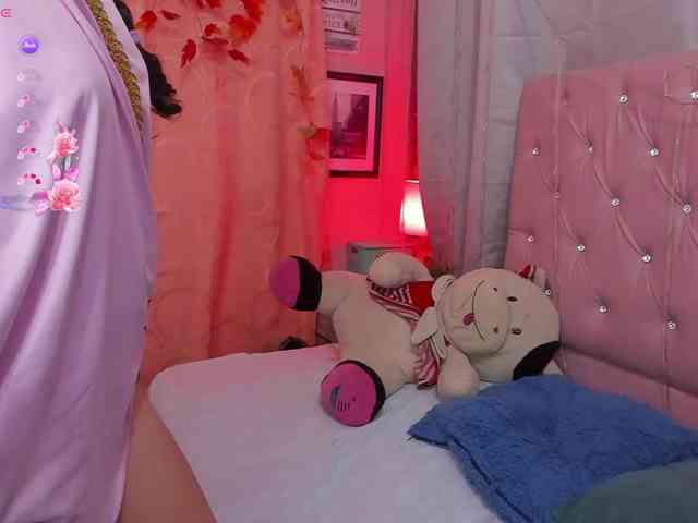 BadraSaadi webcam