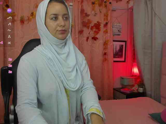 BadraSaadi webcam