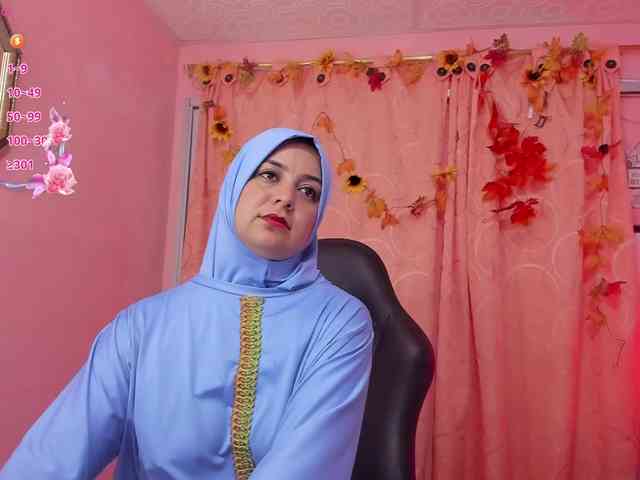 BadraSaadi Live Webcam on BongaCams