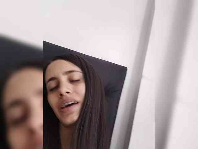 Alliss-1 Live Webcam on BongaCams Alliss-1 Live Webcam on BongaCams