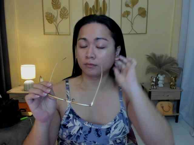 LevyMcGarden Live Webcam on BongaCams