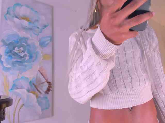 keilamendoza Live Webcam on BongaCams