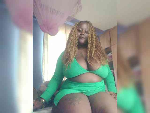 Milkshakebby2 webcam