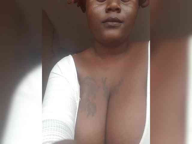 Milkshakebby2 webcam