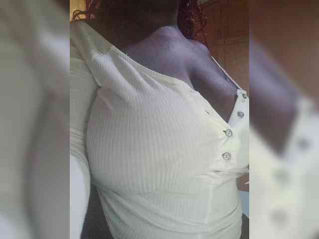 Milkshakebby2 webcam