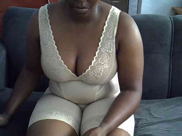 Sweetcandy75 webcam