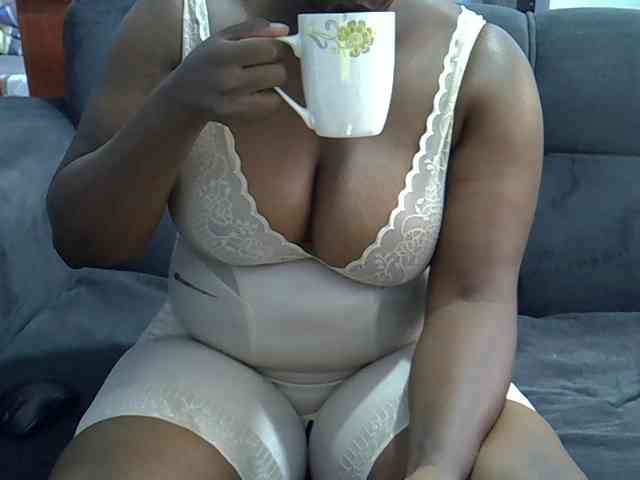 Sweetcandy75 webcam