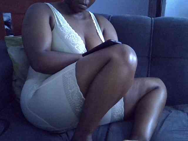 Sweetcandy75 webcam