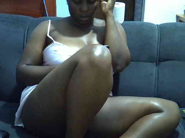 Sweetcandy75 webcam