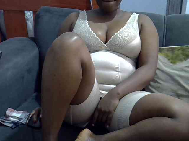 Sweetcandy75 webcam
