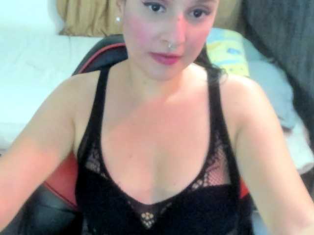 pantheisa's BongaCams show and profile