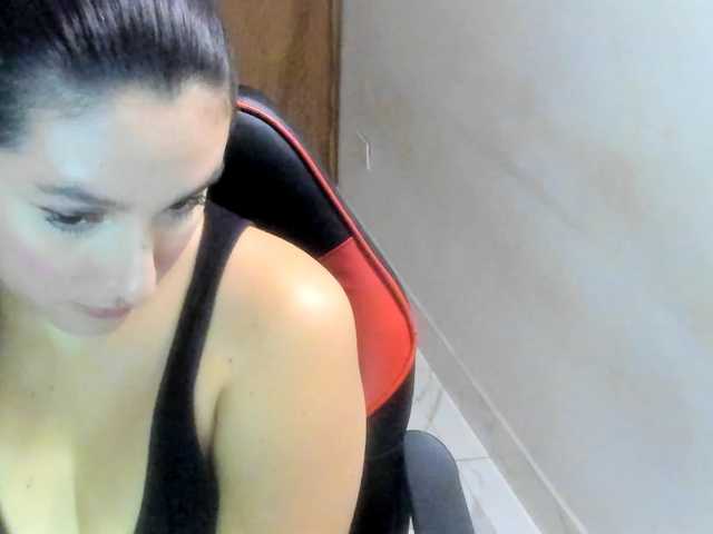 pantheisa's BongaCams show and profile