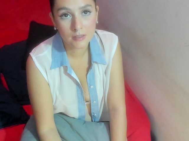 pantheisa's BongaCams show and profile