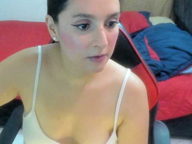 pantheisa's BongaCams show and profile