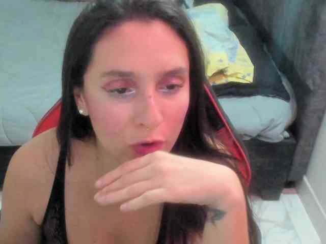pantheisa Live Webcam on BongaCams