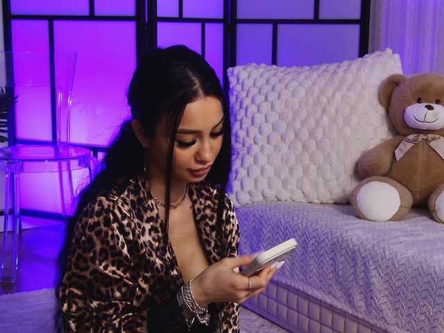 OnlyXandra7's BongaCams show and profile