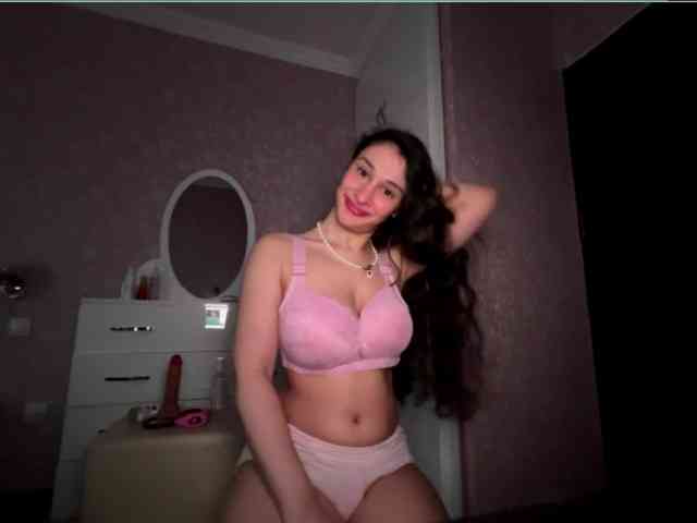 SexyLucitta webcam