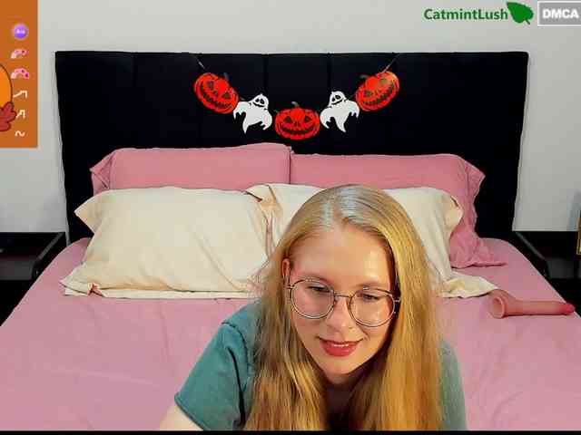 CatmintLush webcam