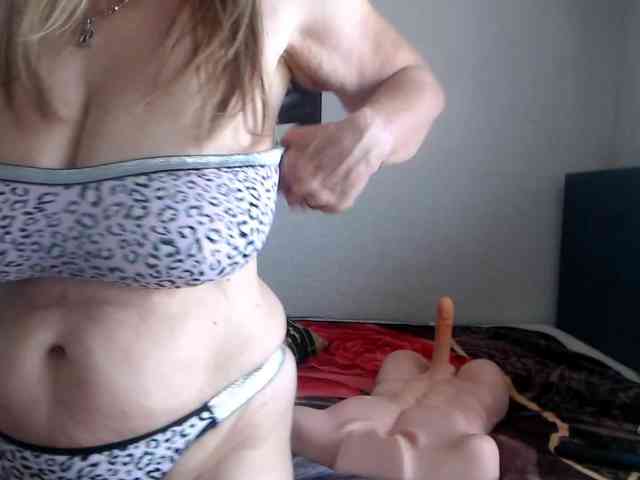 Supertitten95DD webcam