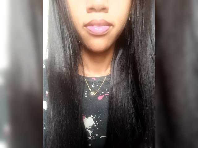 Aimeeh's BongaCams show and profile