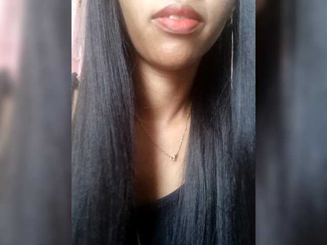 Aimeeh's BongaCams show and profile