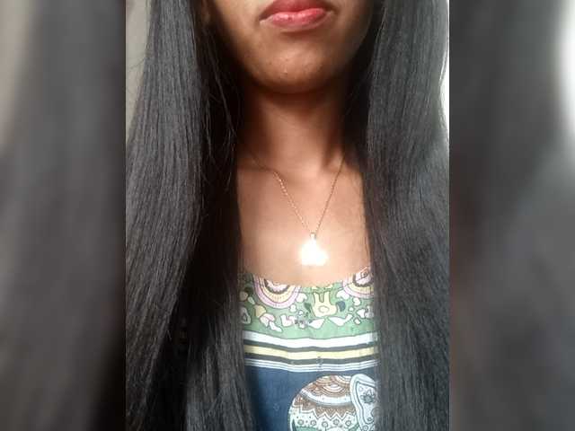 Aimeeh's BongaCams show and profile