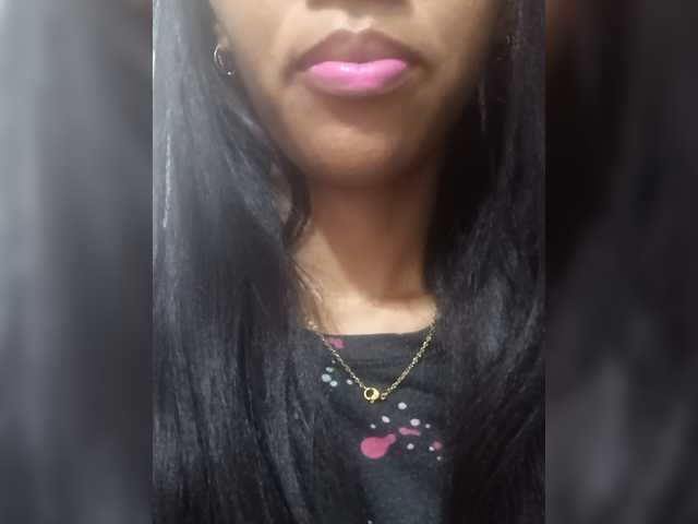 Aimeeh's BongaCams show and profile