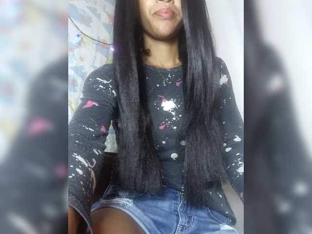 Aimeeh's BongaCams show and profile