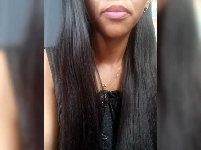 Aimeeh's BongaCams show and profile