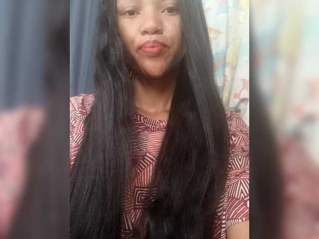 Aimeeh's BongaCams show and profile