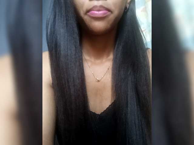 Aimeeh's BongaCams show and profile