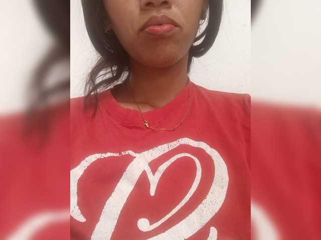 Aimeeh's BongaCams show and profile