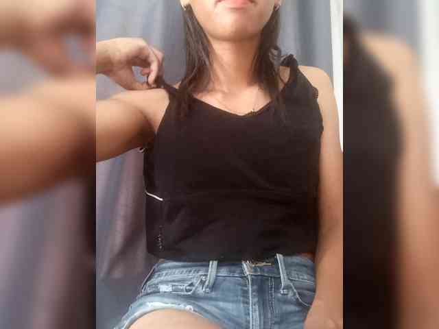 Aimeeh Live Webcam on BongaCams