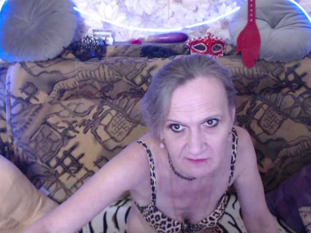 miss-bekker23's BongaCams show and profile