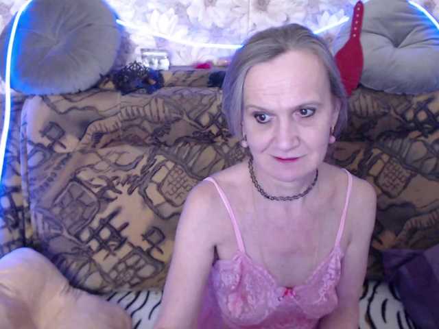 miss-bekker23's BongaCams show and profile