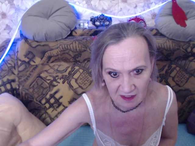 miss-bekker23's BongaCams show and profile