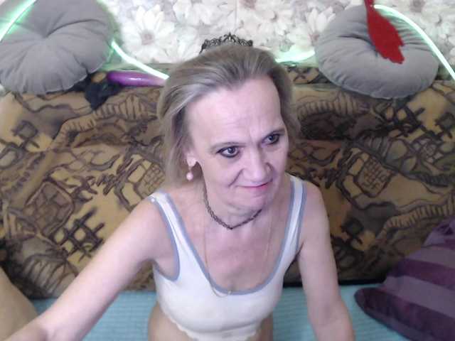 miss-bekker23's BongaCams show and profile