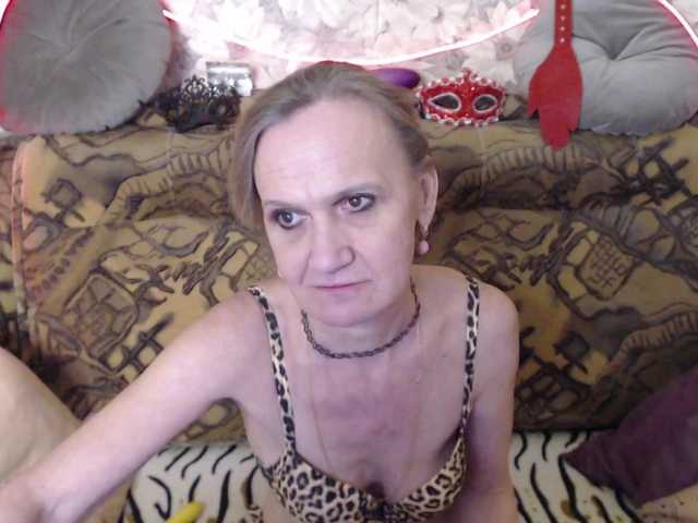 miss-bekker23's BongaCams show and profile