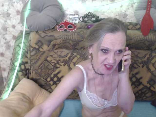 miss-bekker23's BongaCams show and profile