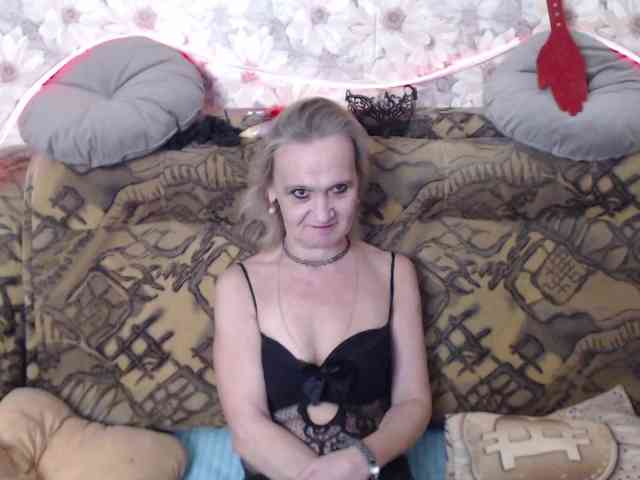 miss-bekker23 Live Webcam on BongaCams
