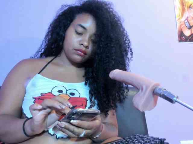 makeylaDeeppussy webcam