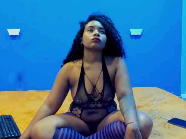 makeylaDeeppussy webcam