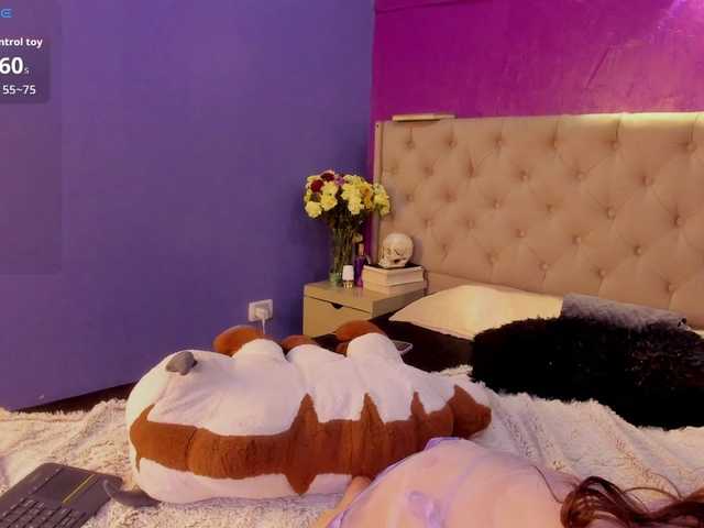 LittleCheerry's BongaCams show and profile
