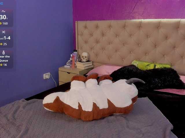 LittleCheerry's BongaCams show and profile