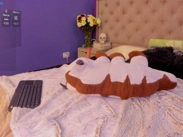 LittleCheerry's BongaCams show and profile