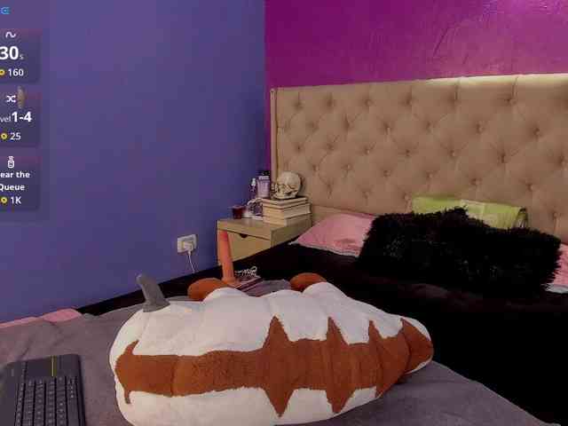 LittleCheerry webcam