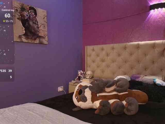 LittleCheerry webcam