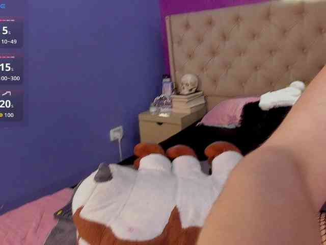 LittleCheerry webcam