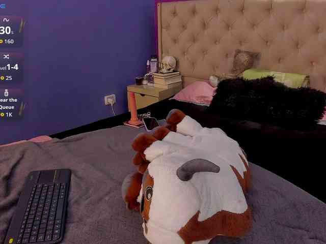 LittleCheerry webcam